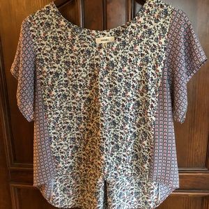 Flowy Patterned Blouse